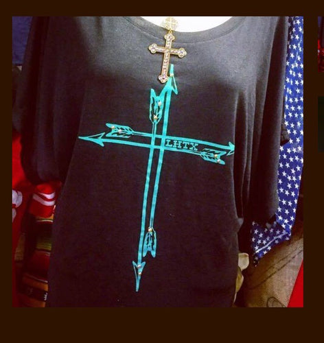 TURQUOISE ARROW CROSS TEE